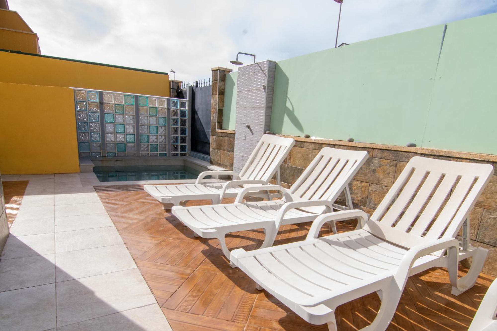 The Safe Point Suites Castillo Castillo del Romeral Exterior foto